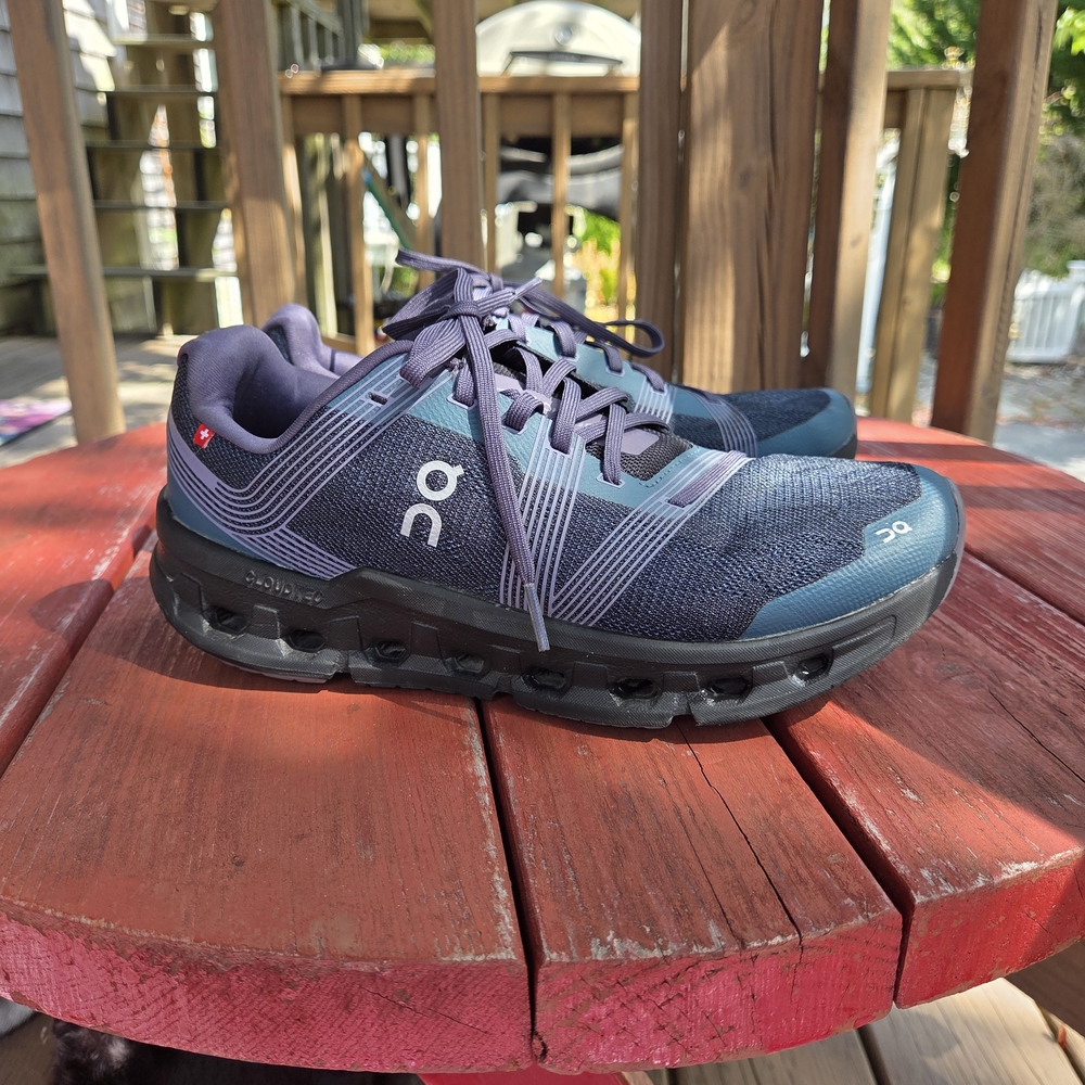 On Running Blue Athletic Shoes - Picture 6 of 8